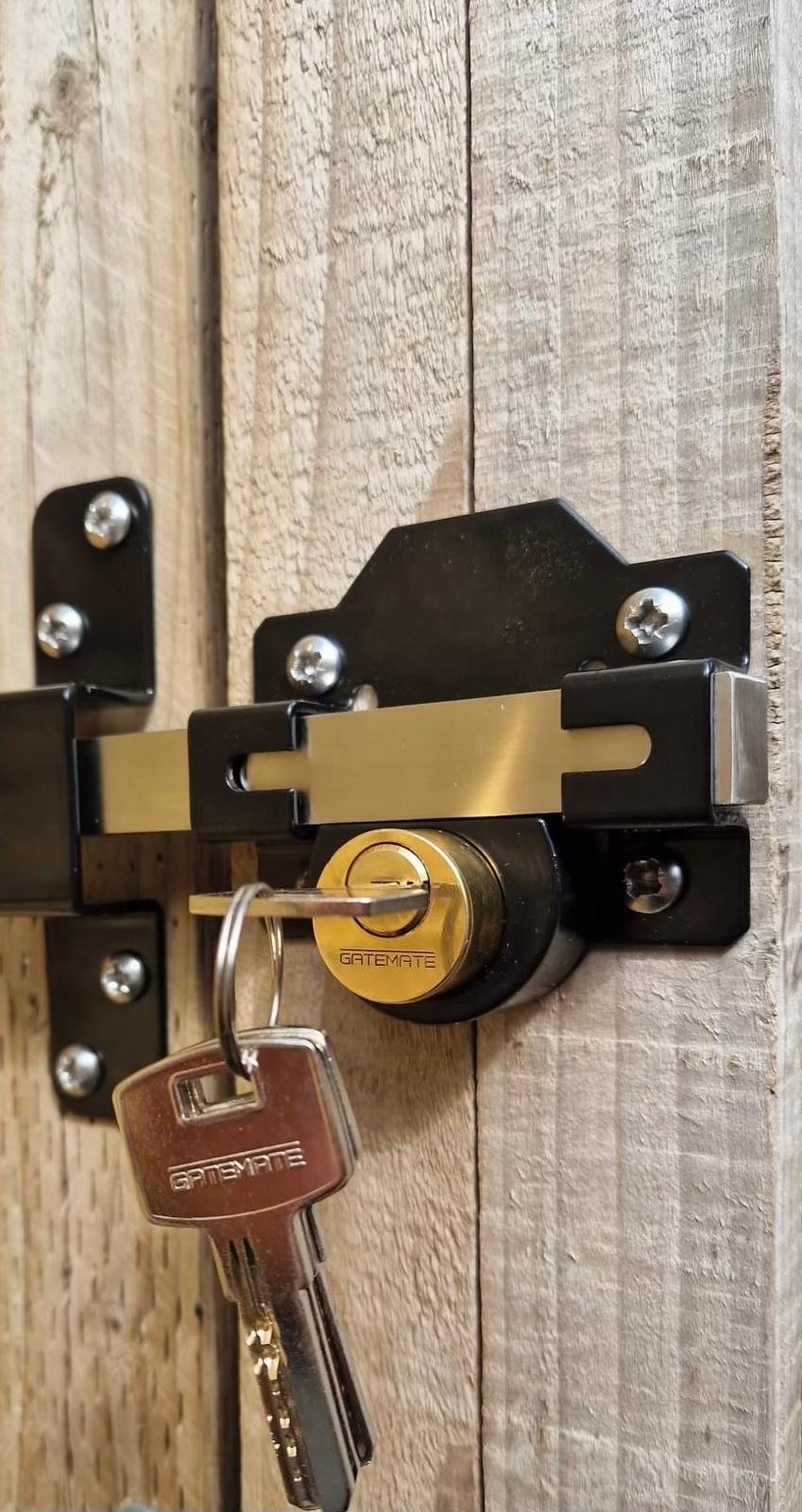 Garden gate lock fitted by a locksmith in Maltby, Rotherham